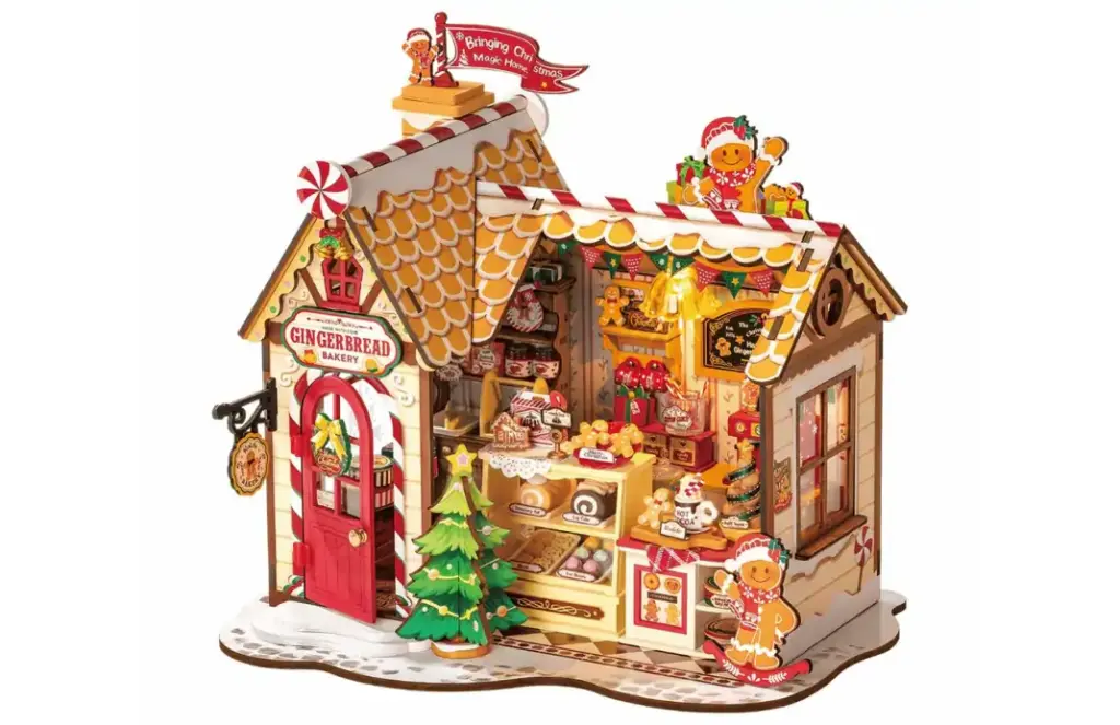 Gingerbread House 12