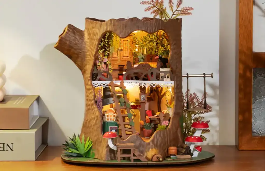 Fairytale Tree House 18