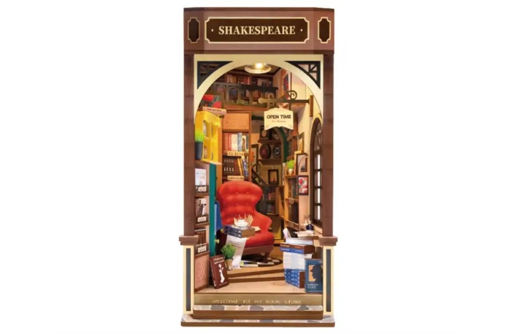 Bookstore 12