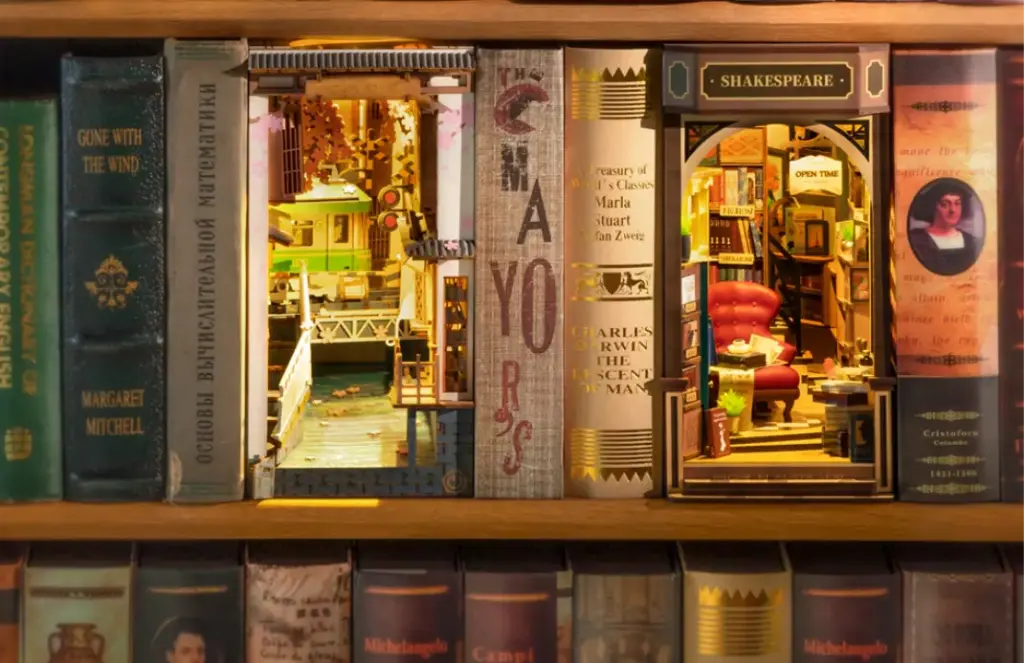Bookstore 18