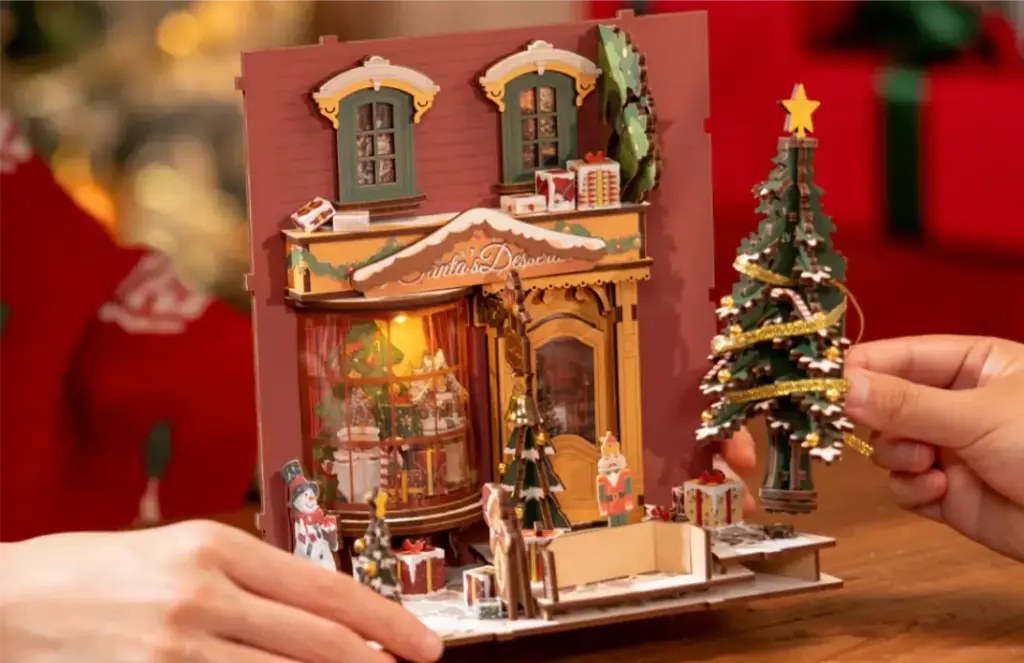Christmas Street 14